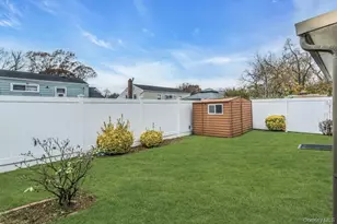 1070 Mahopac Rd, West Hempstead, NY 11552 - Photo 25