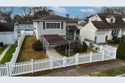 1070 Mahopac Road, West Hempstead, NY 11552 - Photo 27