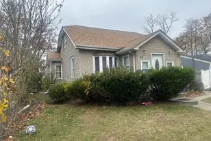 35 William St, Roosevelt, NY 11575 - Photo 11