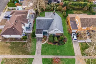 78 Patton Blvd, New Hyde Park, NY 11040 - Photo 11