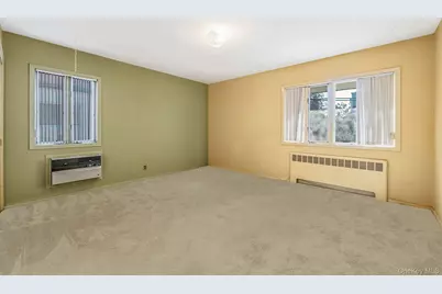 78 Patton Boulevard, New Hyde Park, NY 11040 - Photo 33