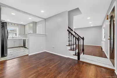 8 Robbins Avenue, Elmsford, NY 10523 - Photo 11