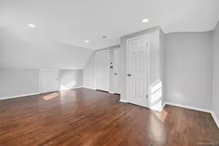 8 Robbins Ave, Elmsford, NY 10523 - Photo 29