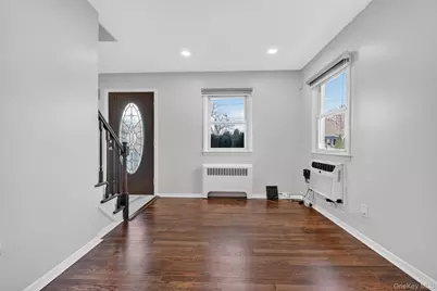 8 Robbins Avenue, Elmsford, NY 10523 - Photo 13