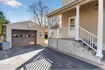 8 Robbins Avenue, Elmsford, NY 10523 - Photo 35