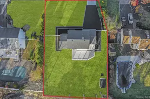 8 Marc Dr, Ridge, NY 11961 - Photo 37