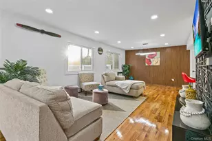 8 Marc Dr, Ridge, NY 11961 - Photo 7