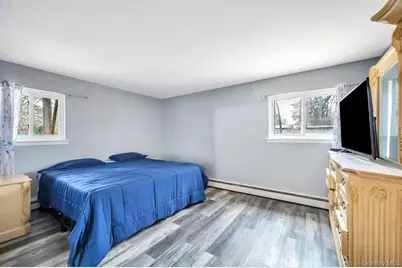 154 Woodland Avenue, Central Islip, NY 11722 - Photo 15