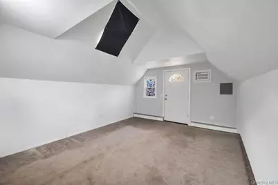 154 Woodland Avenue, Central Islip, NY 11722 - Photo 23