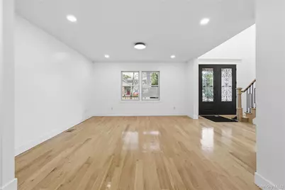 1680 Cornelius Avenue, Wantagh, NY 11793 - Photo 7