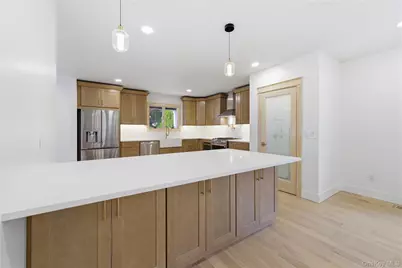 1680 Cornelius Avenue, Wantagh, NY 11793 - Photo 9