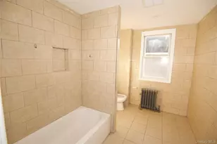 60 Gotham Ave, Elmont, NY 11003 - Photo 17