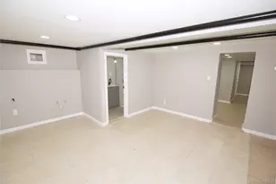 60 Gotham Ave, Elmont, NY 11003 - Photo 25