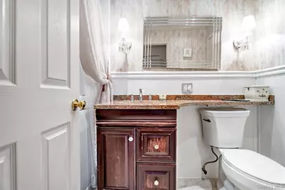 200 S Middle Neck Road #J-6, Great Neck, NY 11021 - Photo 15