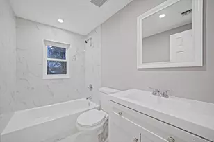 34 Hilliard Ave, Central Islip, NY 11722 - Photo 29