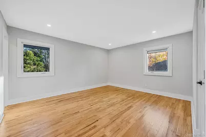 64 Hedgerow Lane, Jericho, NY 11753 - Photo 17