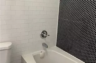 127-22 Hawtree Creek Rd, Ozone Park, NY 11420 - Photo 9