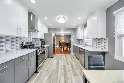 2 Tulip Grove Drive, Lake Grove, NY 11755 - Photo 15