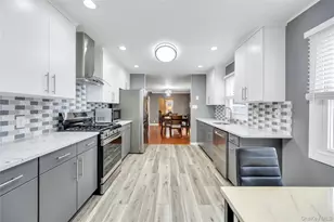 2 Tulip Grove Dr, Lake Grove, NY 11755 - Photo 15