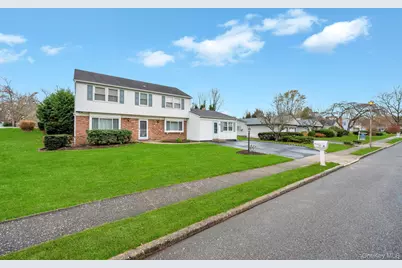 2 Tulip Grove Drive, Lake Grove, NY 11755 - Photo 7