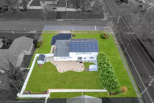 2 Tulip Grove Dr, Lake Grove, NY 11755 - Photo 5