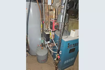 49 Arnold Avenue S, West Babylon, NY 11704 - Photo 17