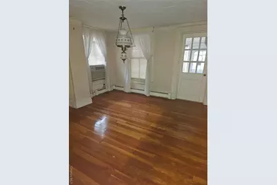 49 Arnold Avenue S, West Babylon, NY 11704 - Photo 15