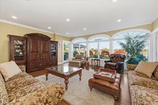 165 Peninsula Dr, Babylon, NY 11702 - Photo 7