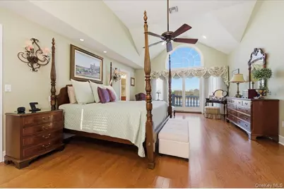 165 Peninsula Drive, Babylon, NY 11702 - Photo 17