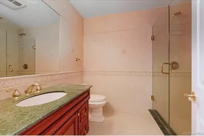 165 Peninsula Drive, Babylon, NY 11702 - Photo 23