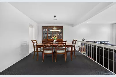 105 Glen Way, Syosset, NY 11791 - Photo 9