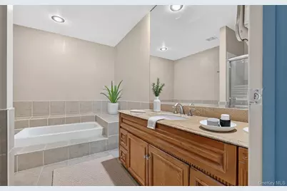 105 Glen Way, Syosset, NY 11791 - Photo 17