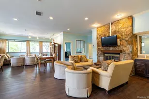 105 Glen Wy, Syosset, NY 11791 - Photo 35