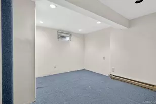 105 Glen Wy, Syosset, NY 11791 - Photo 25