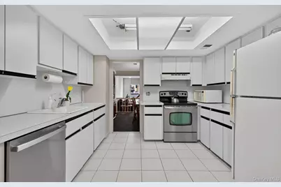 105 Glen Way, Syosset, NY 11791 - Photo 3