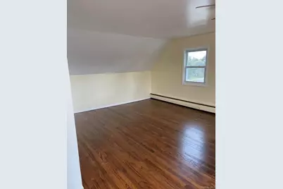 32 Winding Road, Hicksville, NY 11801 - Photo 7