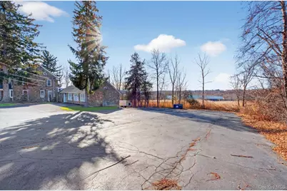 563 Temple Hill Road, New Windsor, NY 12553 - Photo 15