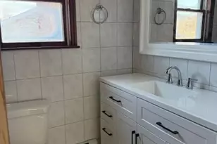 60 Cloverdale Ave, White Plains, NY 10603 - Photo 17