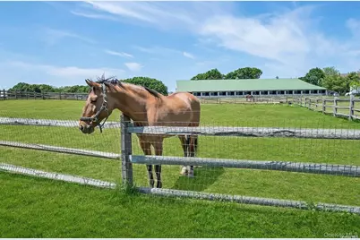 170 Vineyard Way, Aquebogue, NY 11931 - Photo 11