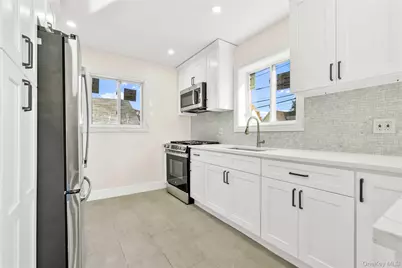 23319 118th Avenue, Jamaica, NY 11411 - Photo 5