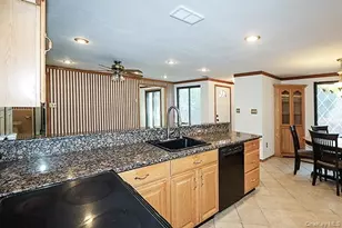 603 Blue Ridge Dr, Medford, NY 11763 - Photo 7