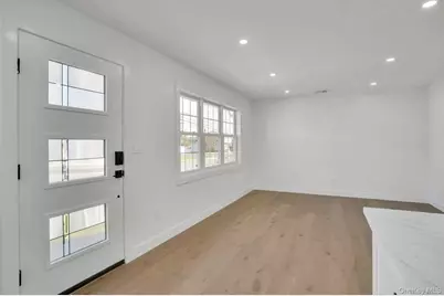 243 Lido Parkway, Lindenhurst, NY 11757 - Photo 7