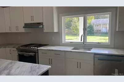 24 S Parker Drive, Monsey, NY 10952 - Photo 7