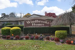 123 Feller Dr, Central Islip, NY 11722 - Photo 3