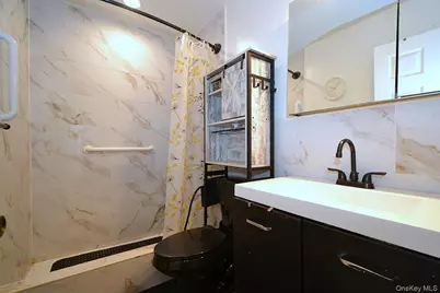 123 Feller Drive, Central Islip, NY 11722 - Photo 11