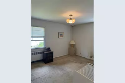 2582 Oceanside Road, Oceanside, NY 11572 - Photo 9