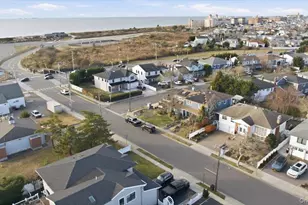 31 Regent Dr, Long Beach, NY 11561 - Photo 29