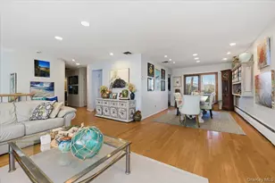 31 Regent Dr, Long Beach, NY 11561 - Photo 5