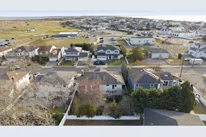 31 Regent Drive, Long Beach, NY 11561 - Photo 33