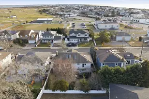 31 Regent Dr, Long Beach, NY 11561 - Photo 33